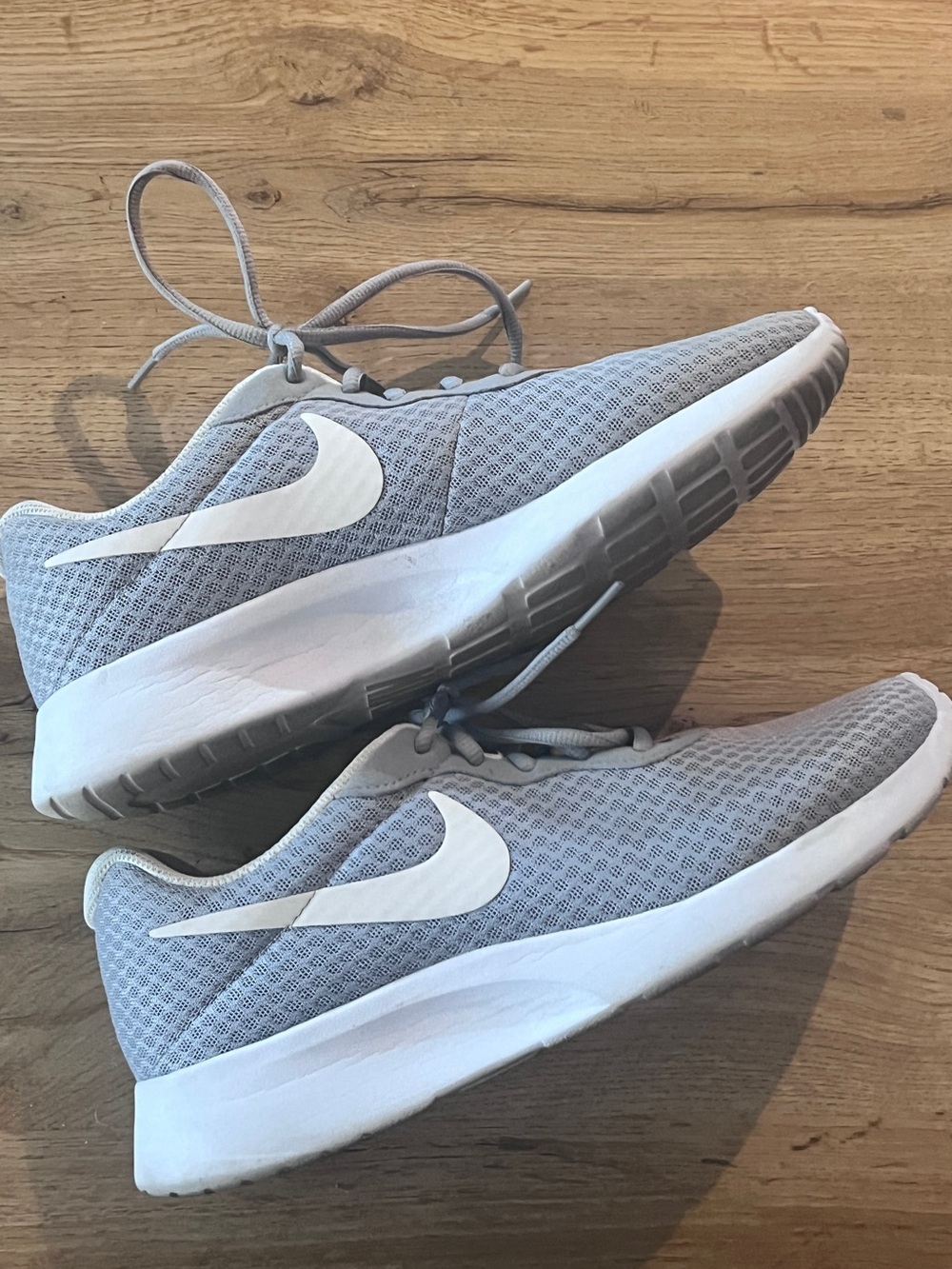 Nike Gray White Mesh Lightweight Sneakers Women’s